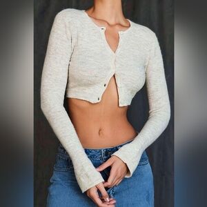 House of CB wool Blend Cropped Cream Sweater